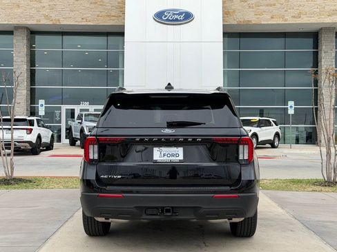 New 2026 Ford Explorer Active image 21