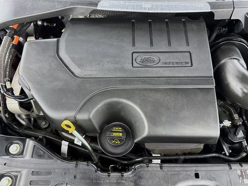 Used 2024 Land Rover Range Rover Evoque Dynamic SE image 38