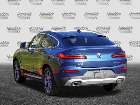 Certified 2025 BMW X4 xDrive30i image 6