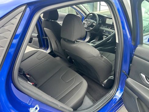 Used 2024 Hyundai Elantra SEL FWD image 21