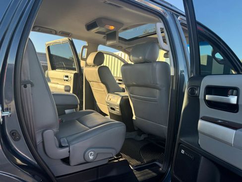 Used 2008 Toyota Sequoia Platinum RWD image 5
