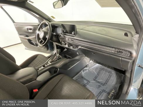 Used 2024 Honda HR-V Sport image 30
