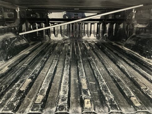 Used 2015 GMC Sierra 1500 SLT w/ SLT Crew Cab Value Package image 18