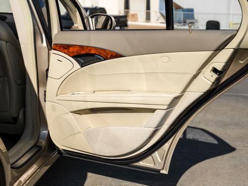 Used 2004 Mercedes-Benz E 320 4MATIC Wagon image 42