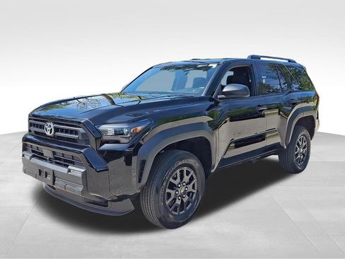 Used 2025 Toyota 4Runner SR5 image 3