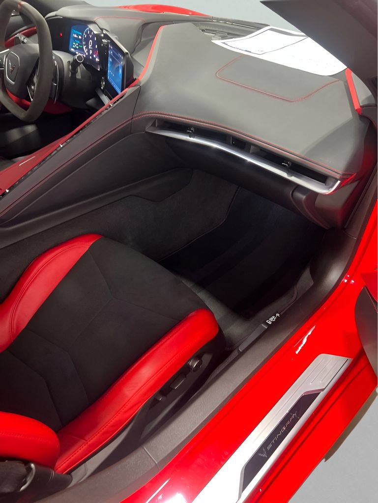 Used 2024 Chevrolet Corvette Stingray Preferred Cpe w/ 2LT RWD image 16
