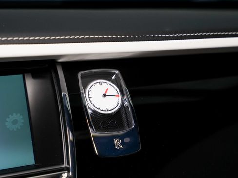 Used 2017 Rolls-Royce Wraith RWD image 44