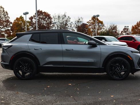 New 2026 Chevrolet Equinox EV RS image 27