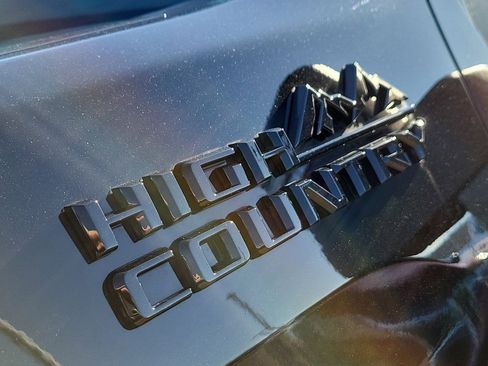 Used 2025 Chevrolet Silverado 2500 High Country w/ Midnight Edition image 31