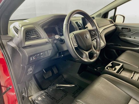 Used 2023 Honda Odyssey Sport image 9