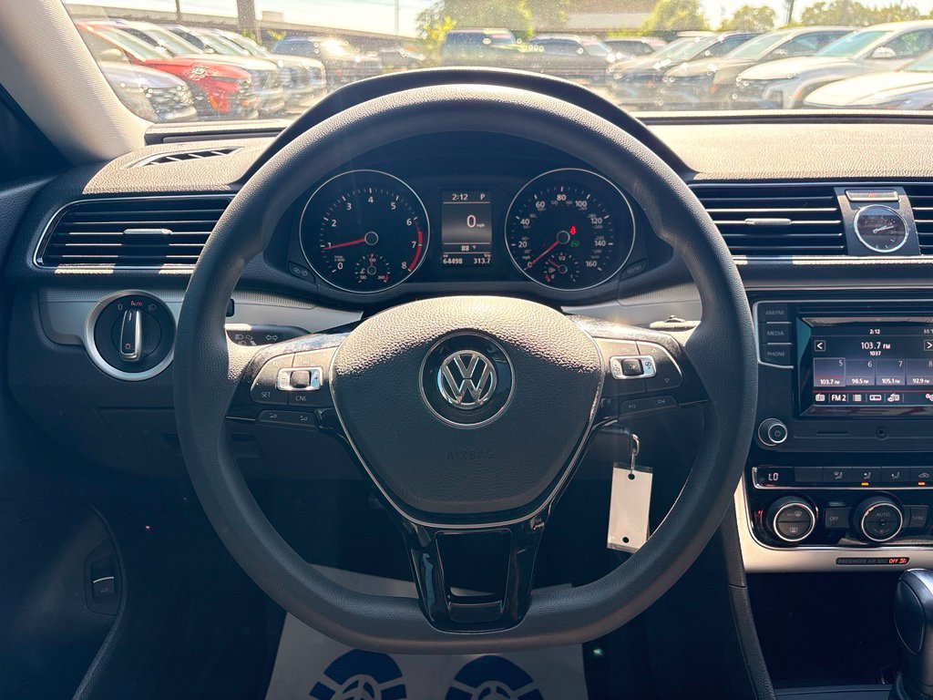 Used 2016 Volkswagen Passat 1.8T S FWD image 13