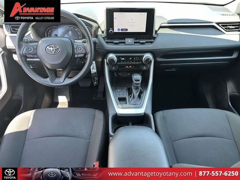 Certified 2025 Toyota RAV4 LE AWD/4WD image 18