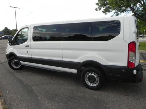 Used 2017 Ford Transit 350 XL image 2