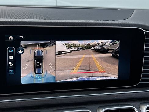 New 2025 Mercedes-Benz GLS 580 4MATIC image 17