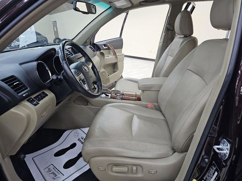 Used 2012 Toyota Highlander Limited FWD image 18