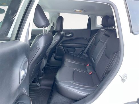 Used 2018 Jeep Compass Latitude image 13