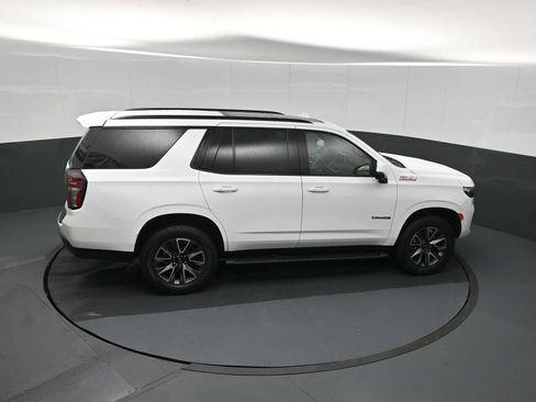 Used 2023 Chevrolet Tahoe Z71 w/ Luxury Package AWD/4WD image 17