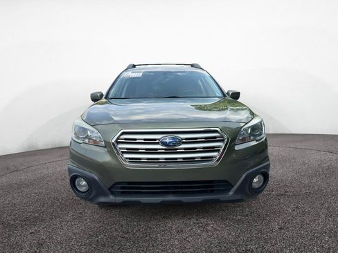 Used 2017 Subaru Outback 2.5i Premium AWD/4WD image 2