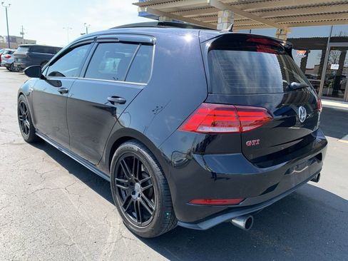 Used 2018 Volkswagen Golf 4-Door FWD image 5