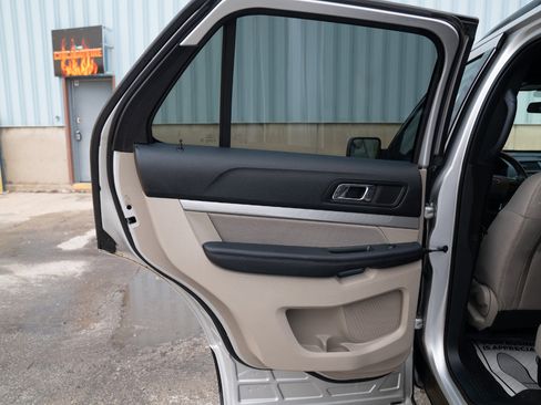 Used 2018 Ford Explorer 4WD image 23