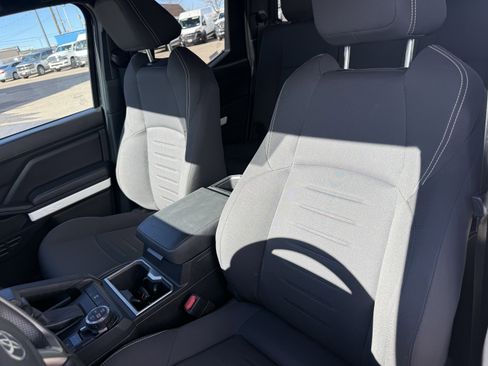 Used 2024 Toyota Tacoma TRD Off-Road image 14