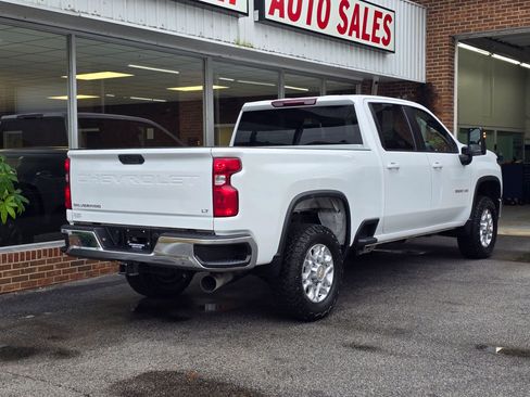 Used 2023 Chevrolet Silverado 2500 LT image 9