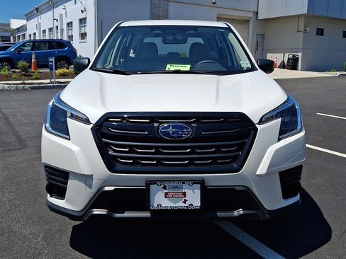 Certified 2023 Subaru Forester AWD/4WD image 2