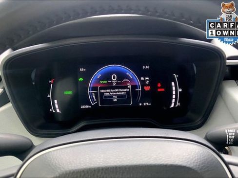 Used 2025 Toyota Corolla SE w/ SE Premium Package image 20