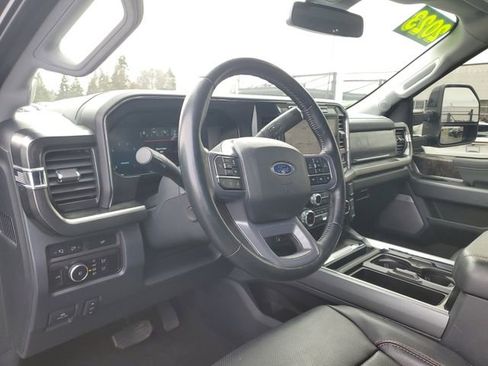 Used 2023 Ford F250 Lariat w/ Lariat Ultimate Package image 13