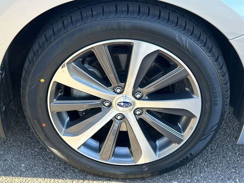 Used 2017 Subaru Legacy 3.6R Limited image 7