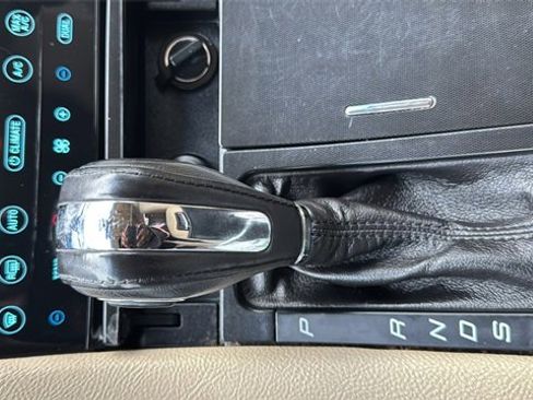 Used 2014 Ford Taurus Limited w/ Equipment Group 301A image 26