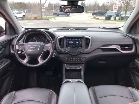 Used 2022 GMC Terrain AT4 AWD/4WD image 30