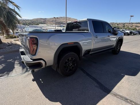 Used 2026 GMC Sierra 3500 AT4 w/ AT4 Premium Plus Package AWD/4WD image 5