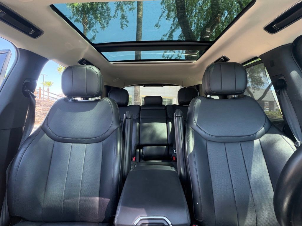 Used 2023 Land Rover Range Rover SE AWD/4WD image 6