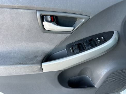 Used 2011 Toyota Prius Two FWD image 9