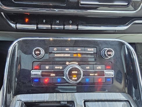 Used 2018 Lincoln Navigator L Black Label w/ Cargo Package image 37