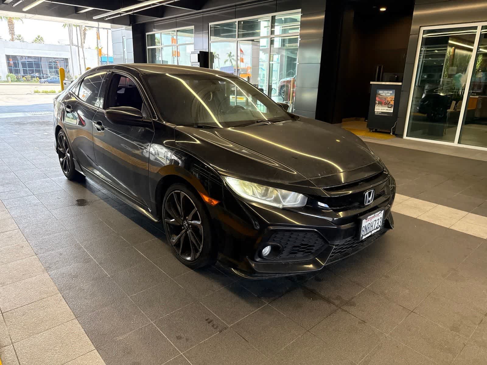Used 2018 Honda Civic Sport image 5