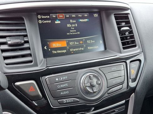 Used 2020 Nissan Pathfinder S image 18