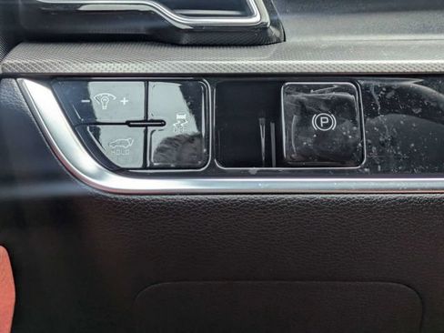 Used 2023 Kia Sportage SX FWD image 24