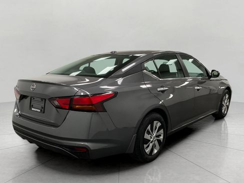 Used 2025 Nissan Altima 2.5 S image 3