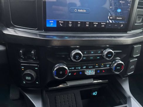 Used 2023 Ford F250 Lariat w/ Sport Appearance Package AWD/4WD image 11