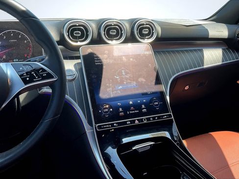 Used 2022 Mercedes-Benz C 300 Sedan w/ Exclusive Trim Package image 6