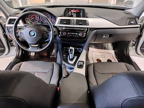 Used 2017 BMW 320i Sedan image 21