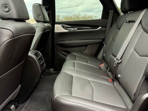 Used 2021 Cadillac XT5 Premium Luxury image 23