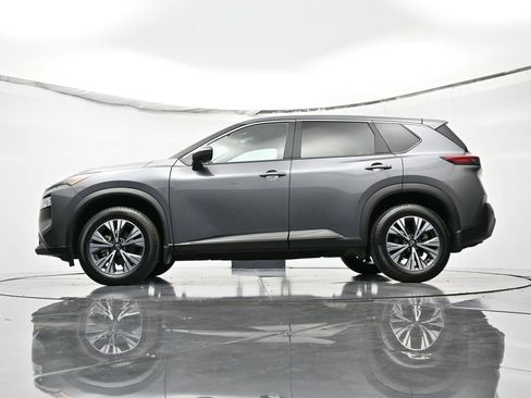 Used 2023 Nissan Rogue SV image 50