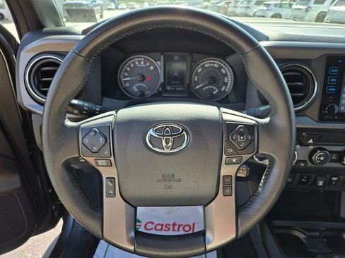 Used 2019 Toyota Tacoma TRD Sport w/ Technology Package image 26