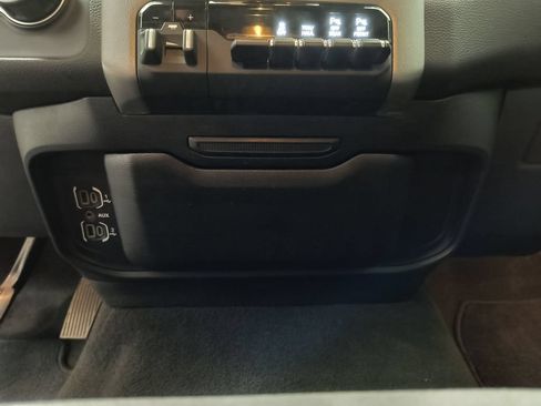 Used 2019 RAM 1500 Big Horn AWD/4WD image 31