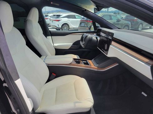 Used 2022 Tesla Model X Plaid AWD/4WD image 10