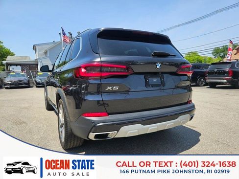 Used 2022 BMW X5 xDrive40i w/ Premium Package AWD/4WD image 3