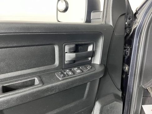 Used 2018 RAM 1500 Express w/ Express Value Package AWD/4WD image 12
